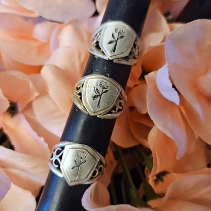 Black Rosen Shield Ring